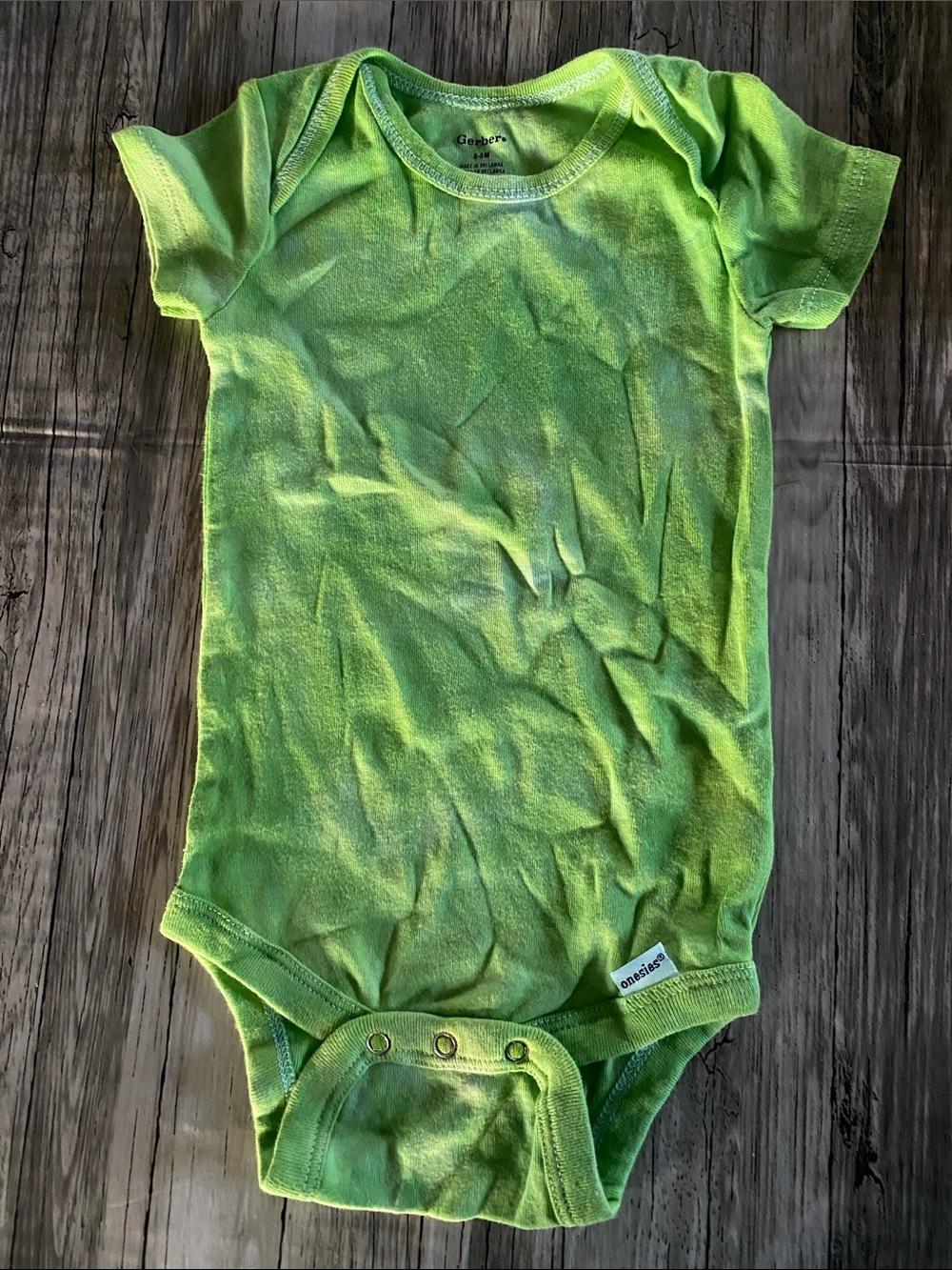 GERBER 6-9 MONTHS BABY TYE-DYE ONESIE